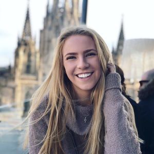 Meet your Posher, Claire